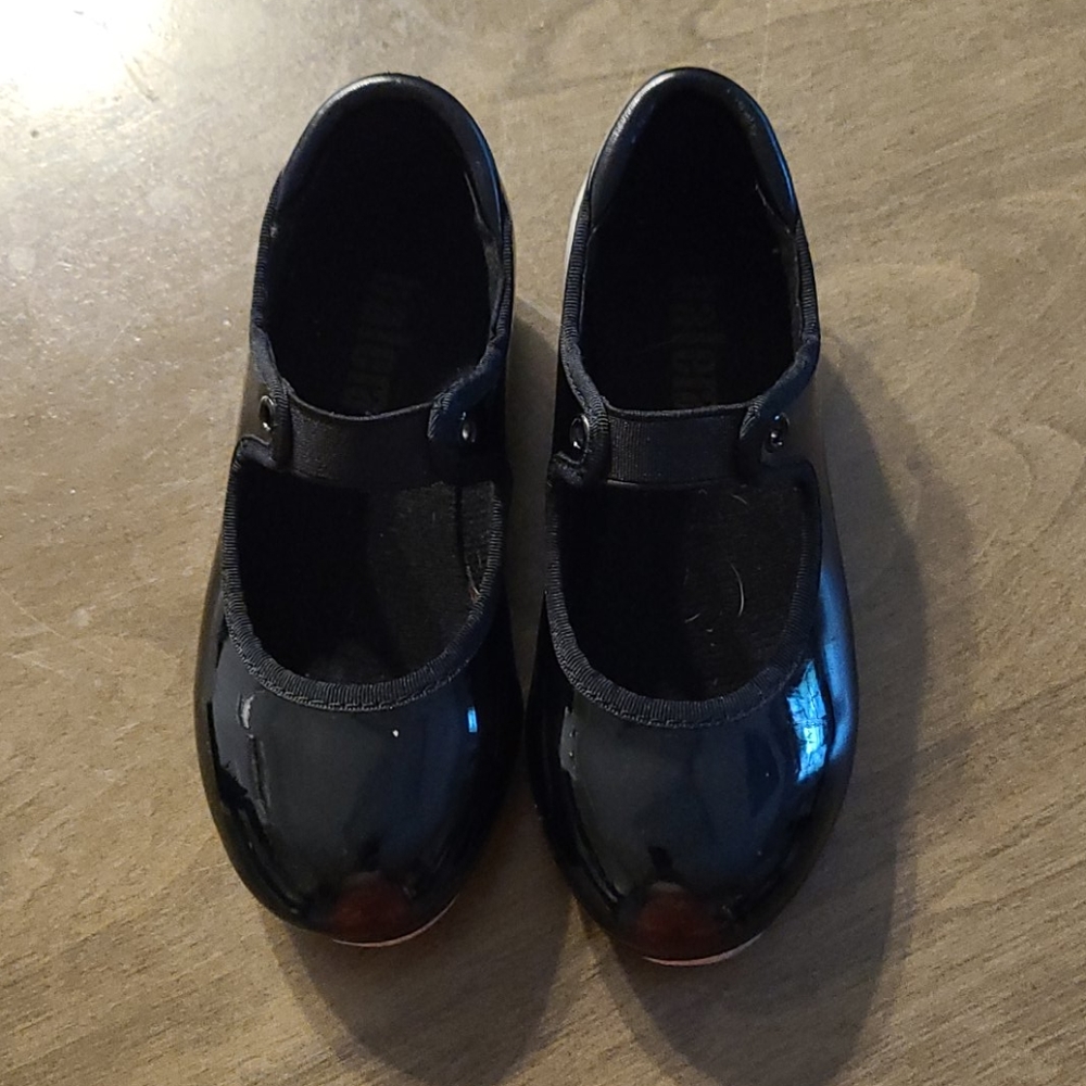 Tap shoes